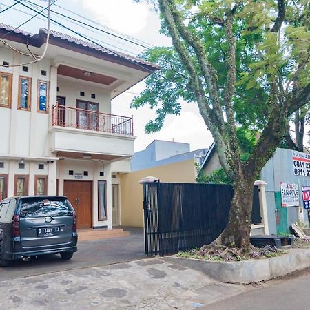 Koolkost Near Riau Junction Mall Бандунг Экстерьер фото