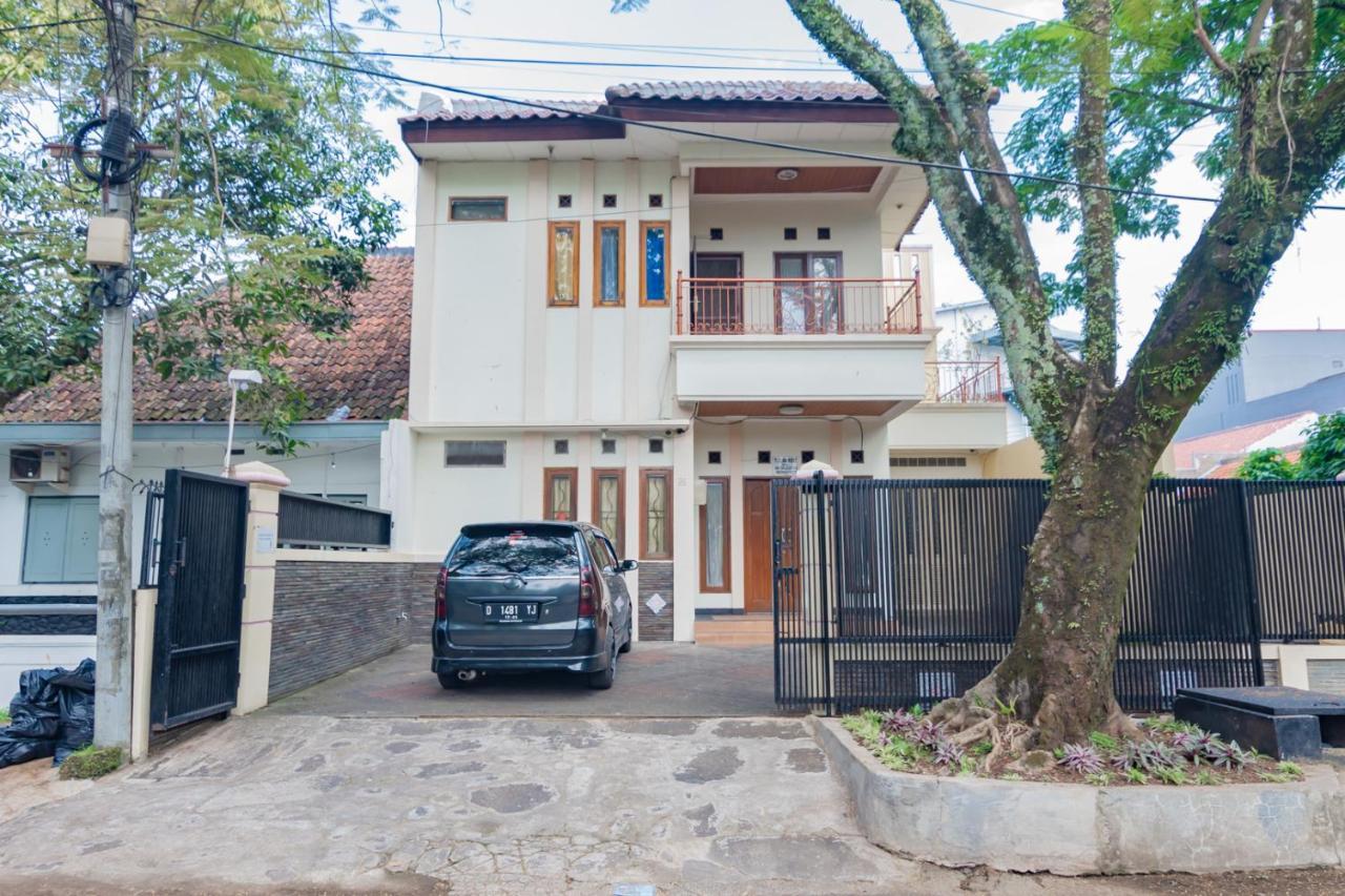 Koolkost Near Riau Junction Mall Бандунг Экстерьер фото